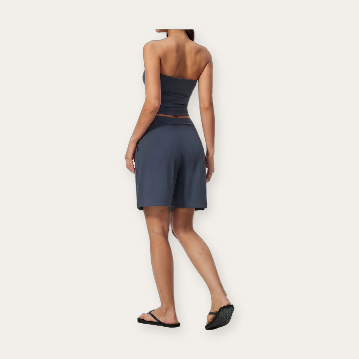 Conjunto de yoga Sukha Flow da Shamar azul-acinzentado de costas