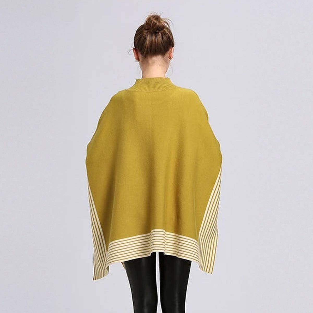 Bhumi – Poncho de Malha, costas, Mostarda