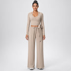 Dhara – Conjunto de Yoga com Top de Manga Comprida e Calças Largas – Cor Bege