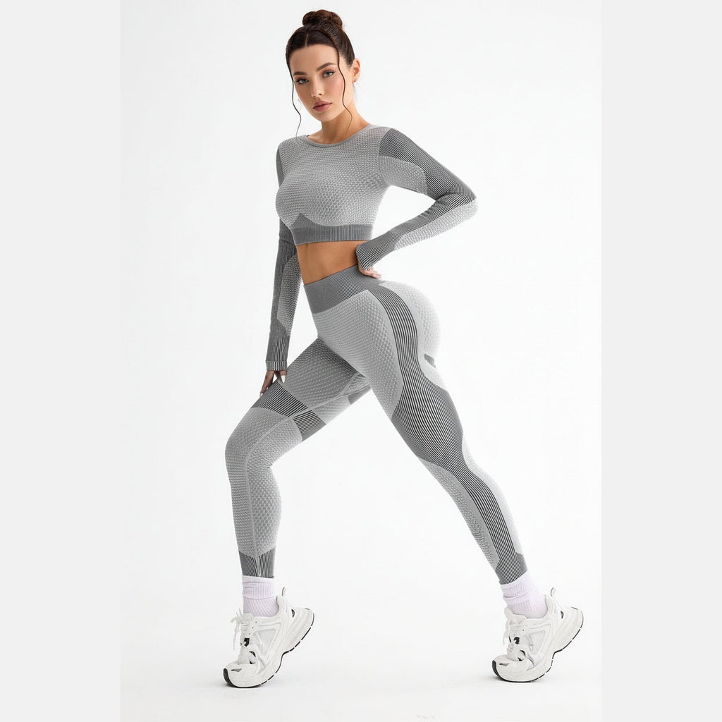 Conjunto Aarvi Motion cinzento com top de manga comprida e leggings – vista de frente