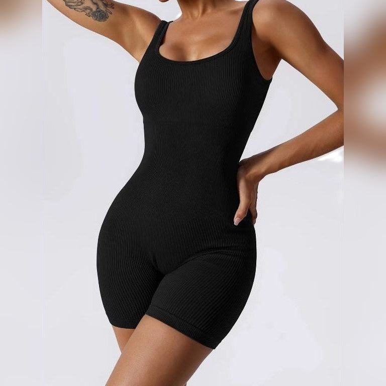 Bodysuit Vayu Stretch preto de alças largas e perna curta – vista de frente