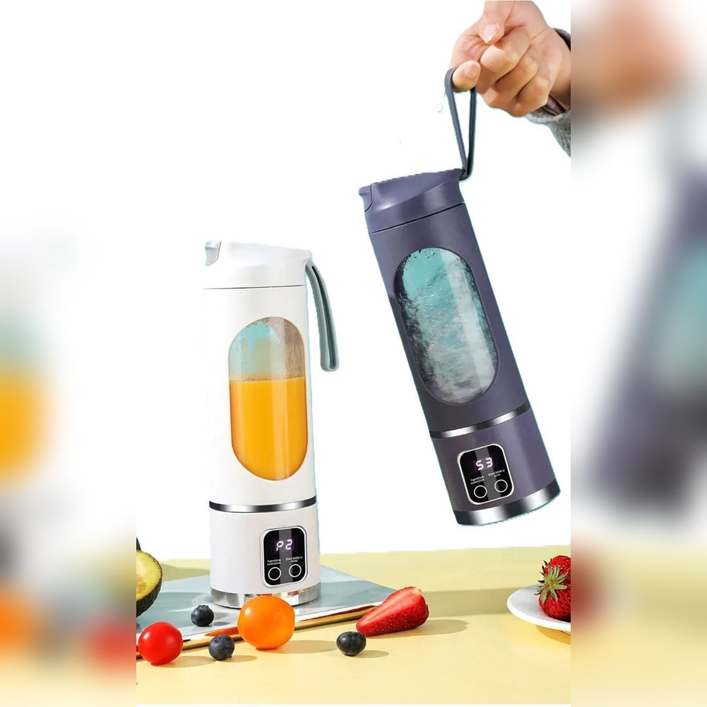 Liquidificadoras portáteis YogaJuice Cup branca e cinzenta transportadas – lifestyle