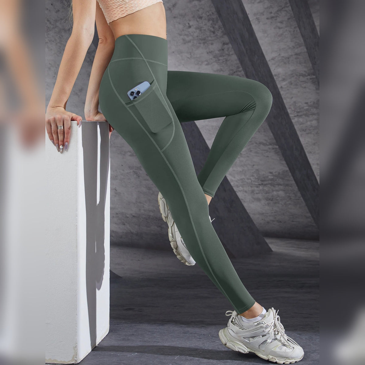 Leggings Femininas de Yoga Esticáveis com Bolsos – Verde