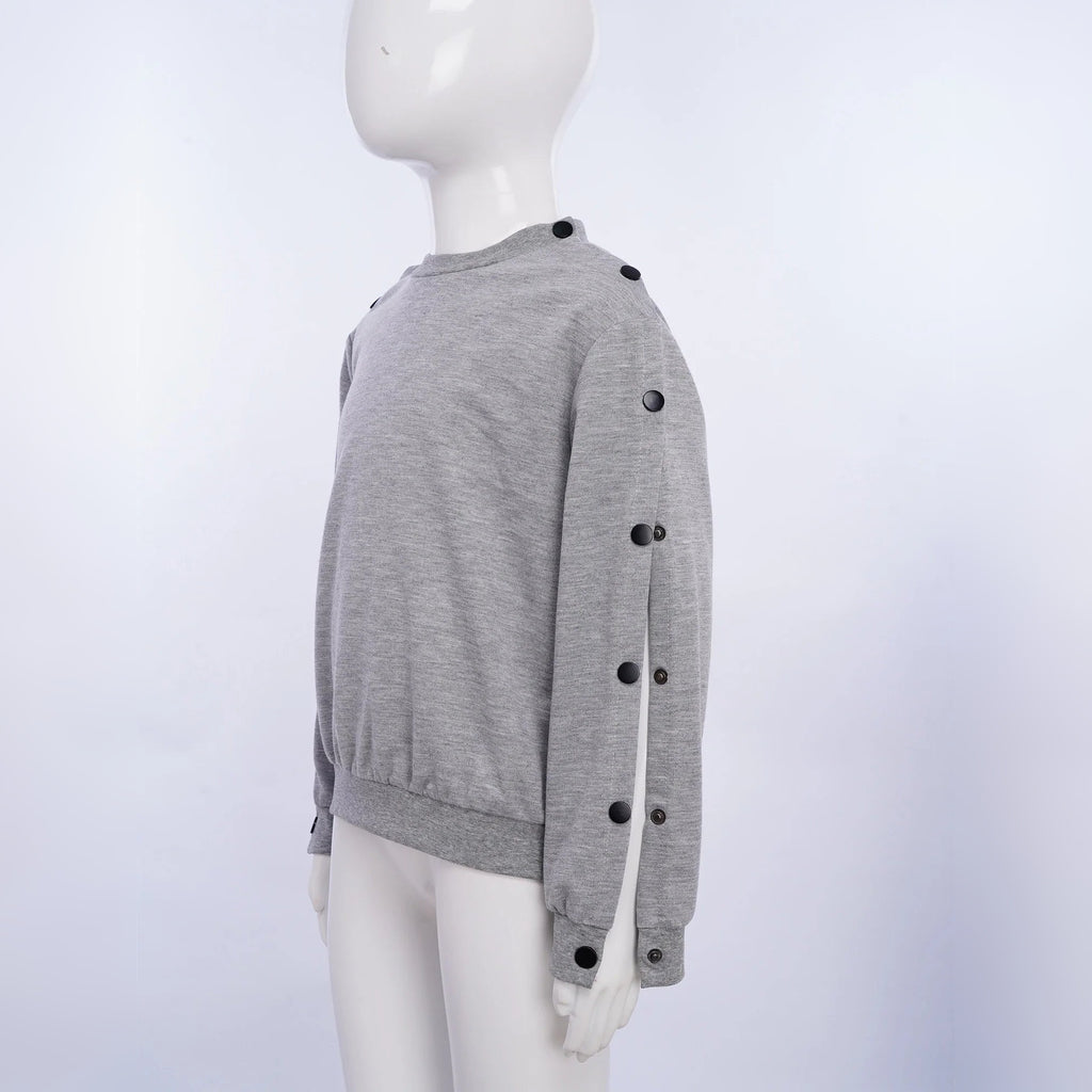 Sweatshirt adaptativa Samaya cinzenta com botões na manga num manequim – vista lateral