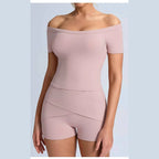 Conjunto Shakti Move rosa-acinzentado com top de ombros descobertos – vista de frente