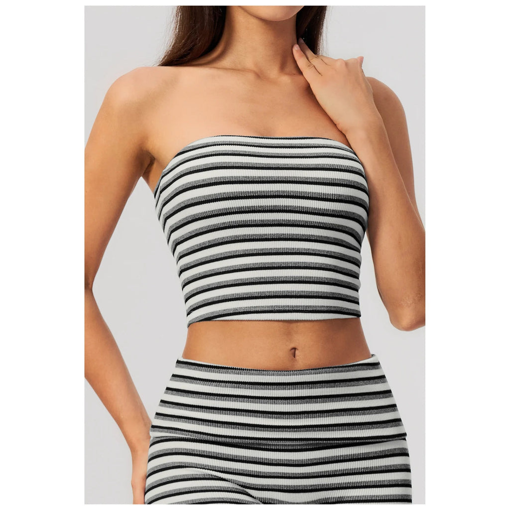 Top cai-cai Prana Stripe preto e branco às riscas – vista de frente