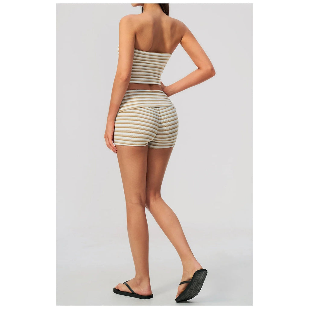 Conjunto Prana Stripe caqui às riscas com top cai-cai – vista de costas