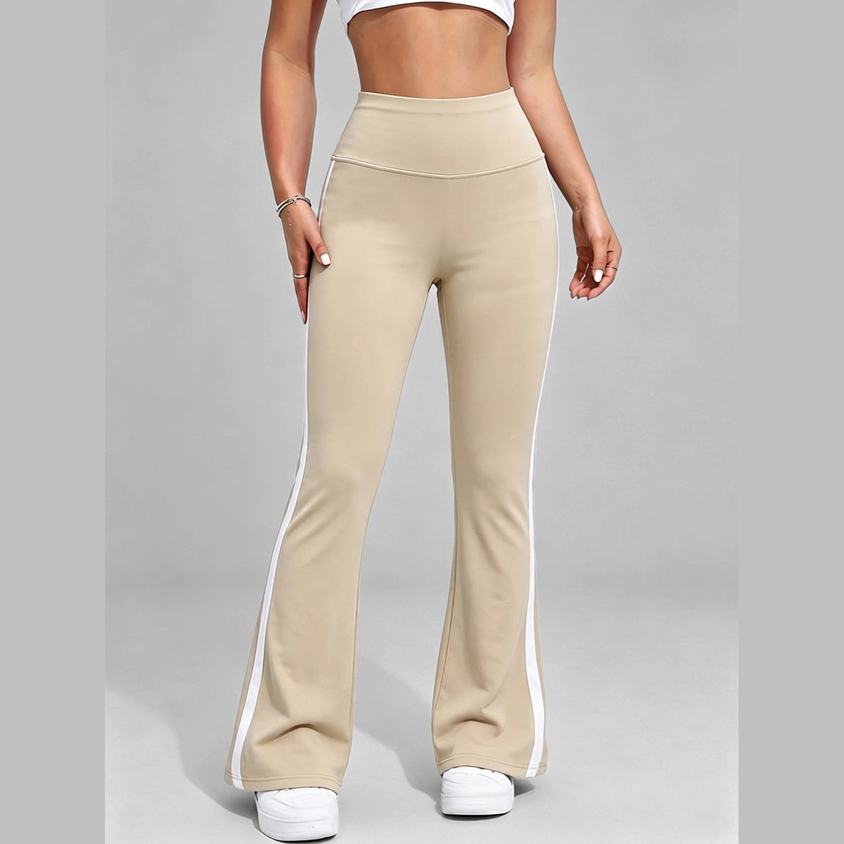 Leggings flare Shakti Line caqui de cintura alta – vista de frente