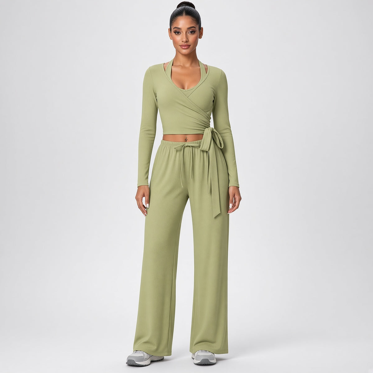 Dhara – Conjunto de Yoga com Top de Manga Comprida e Calças Largas – Cor Verde