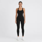 Macacão Sem Costura Feminino de Yoga – Bodycon com Decote Quadrado e Leggings Integradas – capa em estúdio
