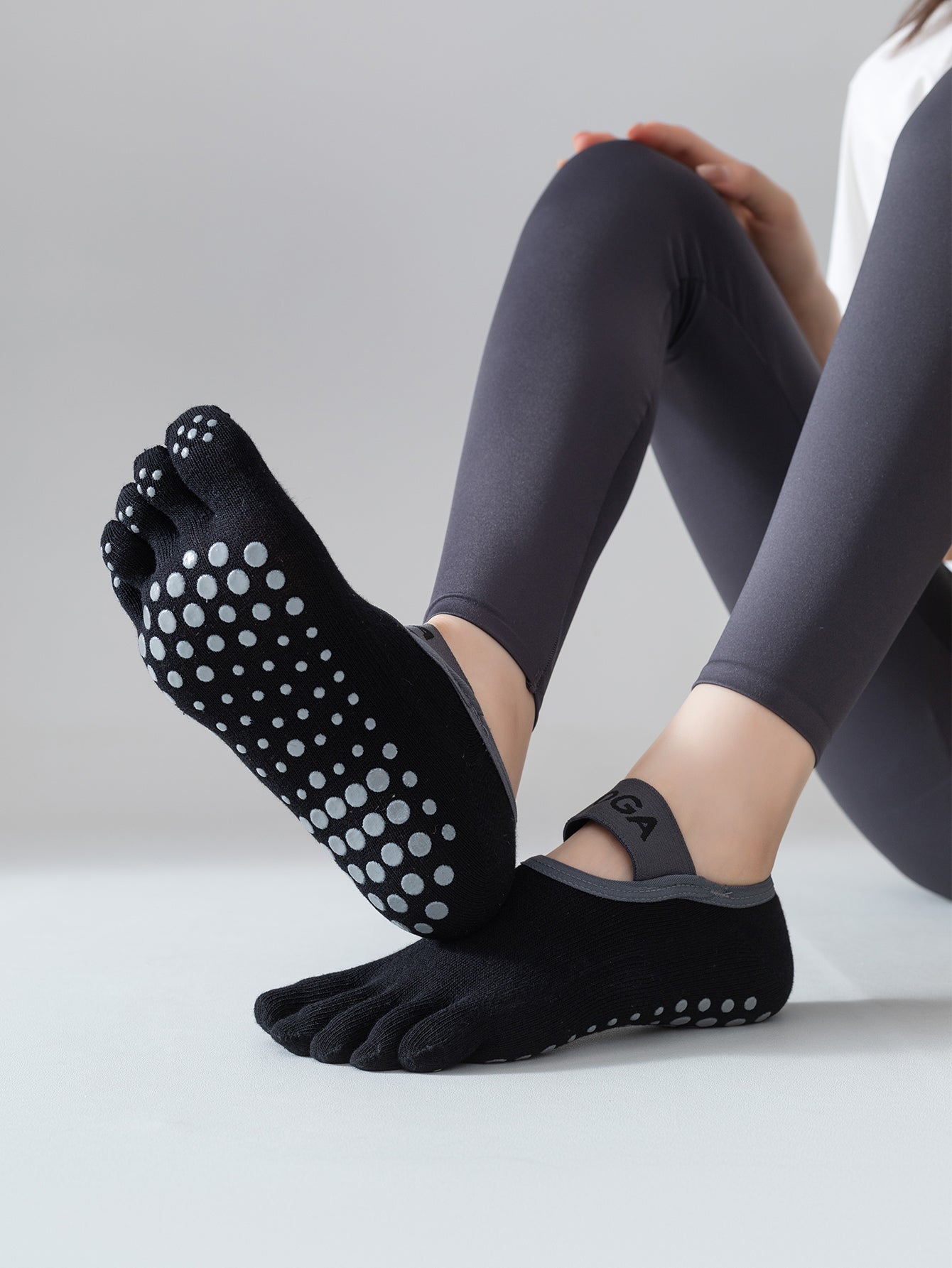 Calcetines de yoga de cinco dedos para mujer