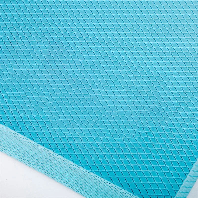 Non-slip TPE exercise mat for yoga.