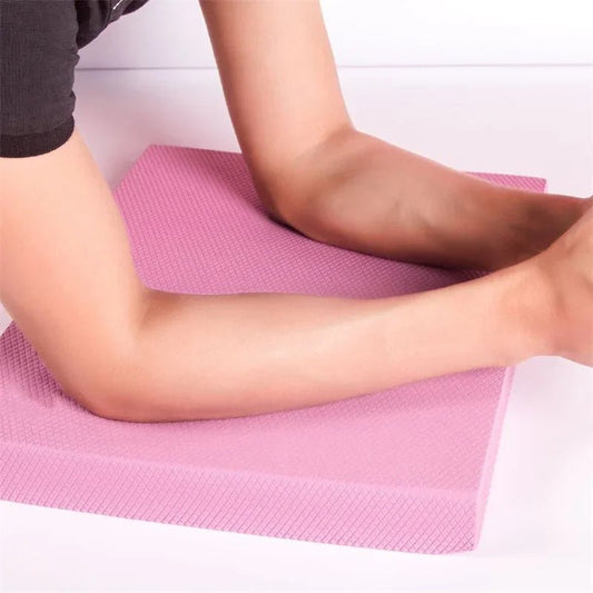 Non-slip TPE exercise mat for yoga.