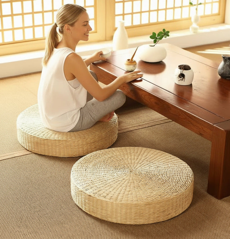 Puf de meditación de paja natural