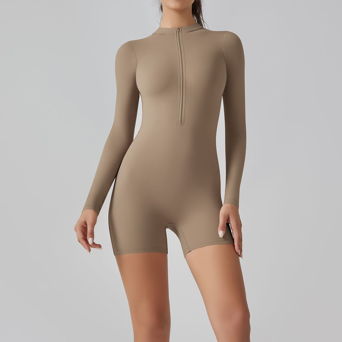 Yoga Jumpsuit with Integrated Leggings – Elegance and Support for the Body in Motion