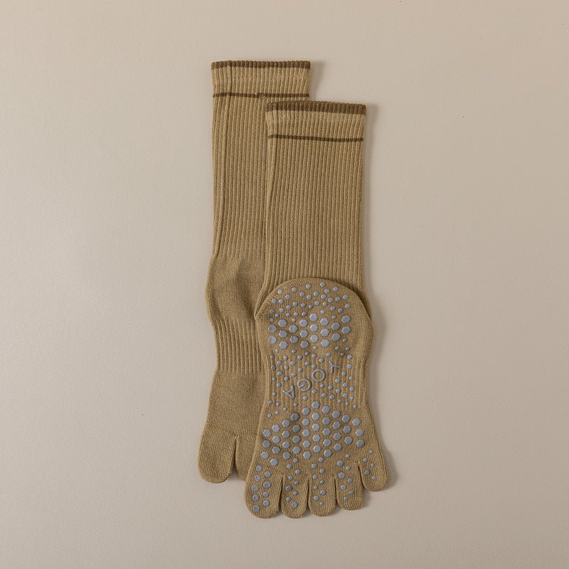 Five-Toe Non-Slip Yoga Socks – Comfort and Stability for Training