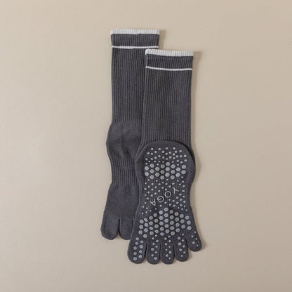 Five-Toe Non-Slip Yoga Socks – Comfort and Stability for Training