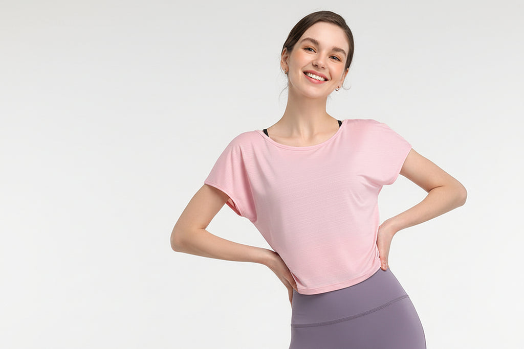 Camiseta Corta de Yoga – Libertad y Ligereza con Estilo