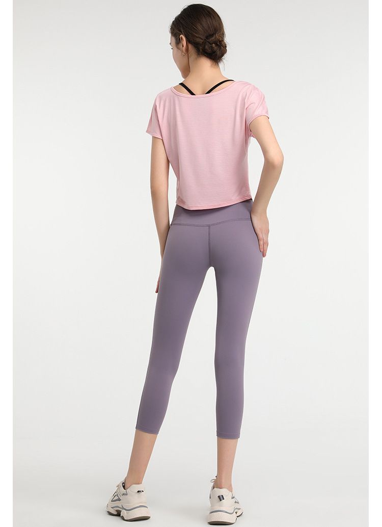 Camiseta Corta de Yoga – Libertad y Ligereza con Estilo