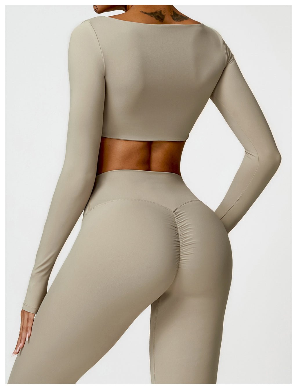 Sutra Fit – Blusa de rendimiento con diseño femenino para movimiento y confort