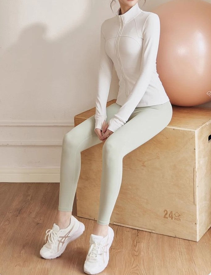Bhakti Cover – Chaqueta de Entrenamiento con Devoción, Comodidad y Libertad