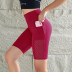 Elementa Glide — Shorts de punto de cintura alta con bolsillo invisible y estilo contemporáneo