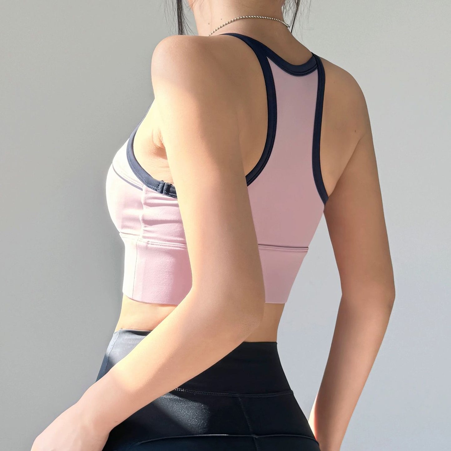 Forma Liora — Rooted and Fluid