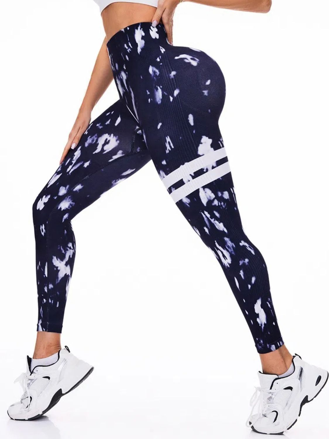 14:201727808#Black white bars;5:361386