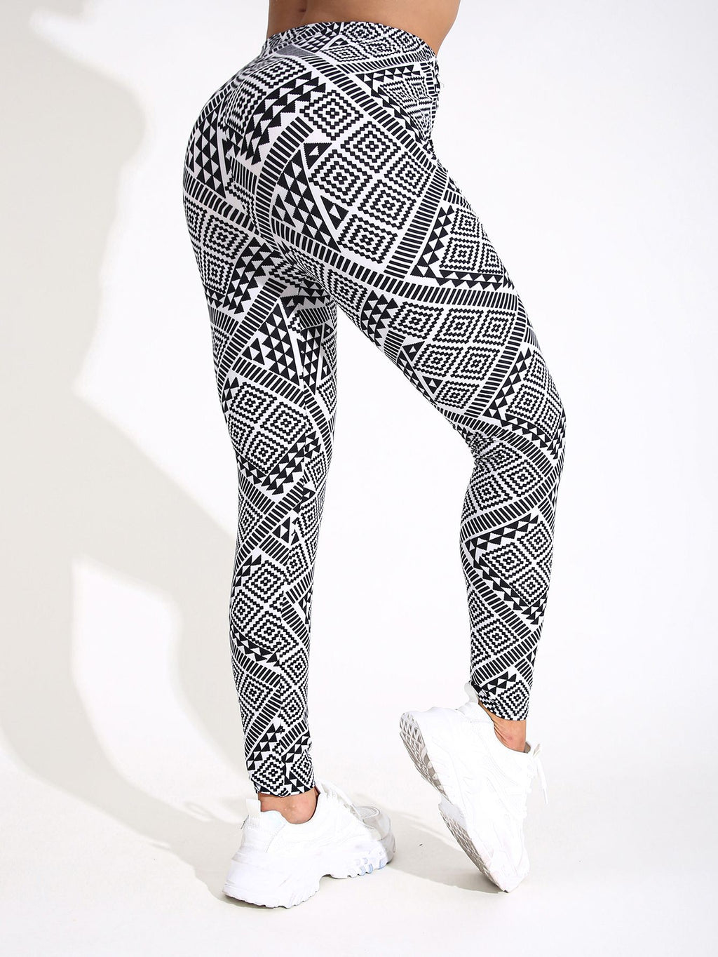 Keya Block Leggings — Estructura y suavidad en equilibrio