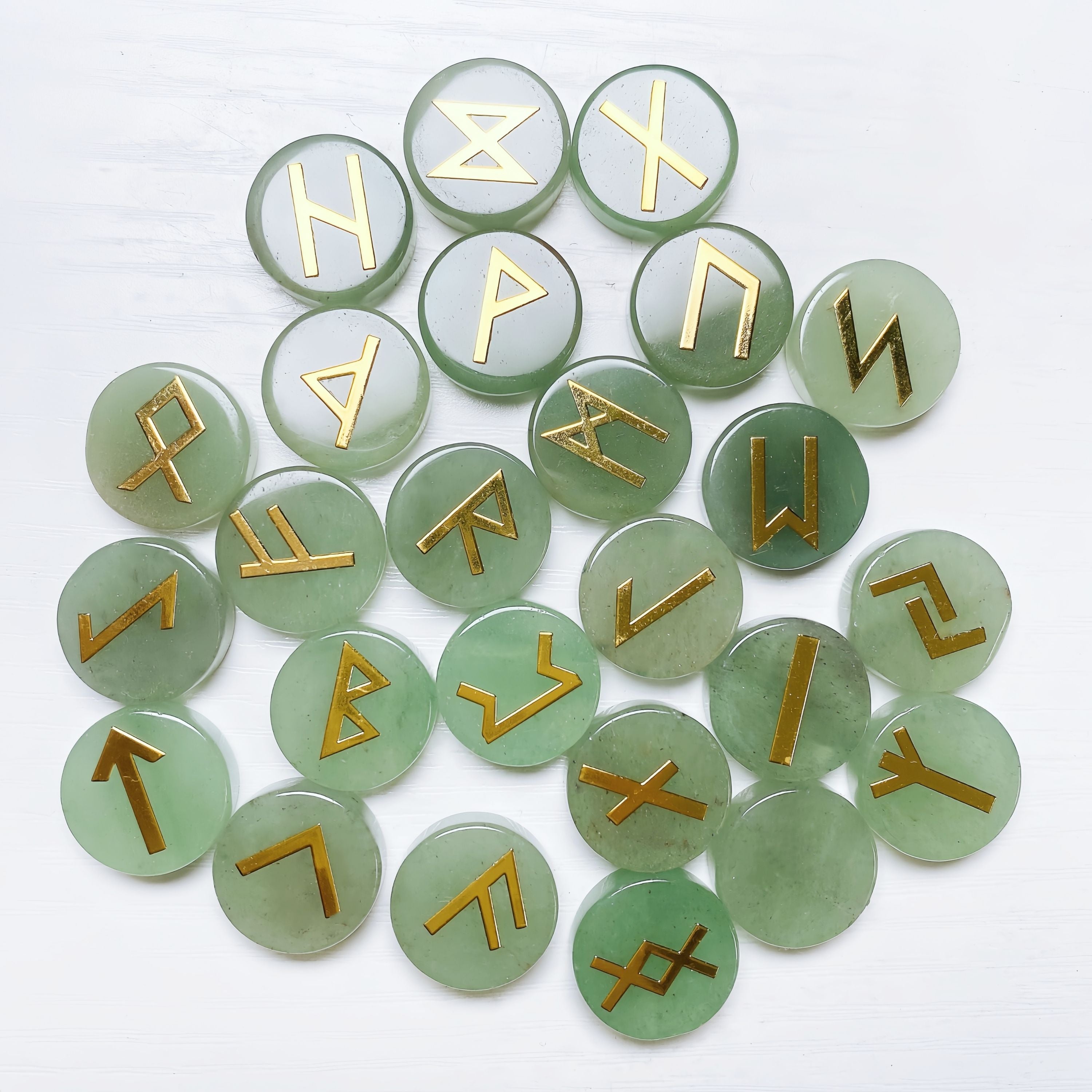 Futhark Stones — Símbolos Sagrados de Sanación y Protección