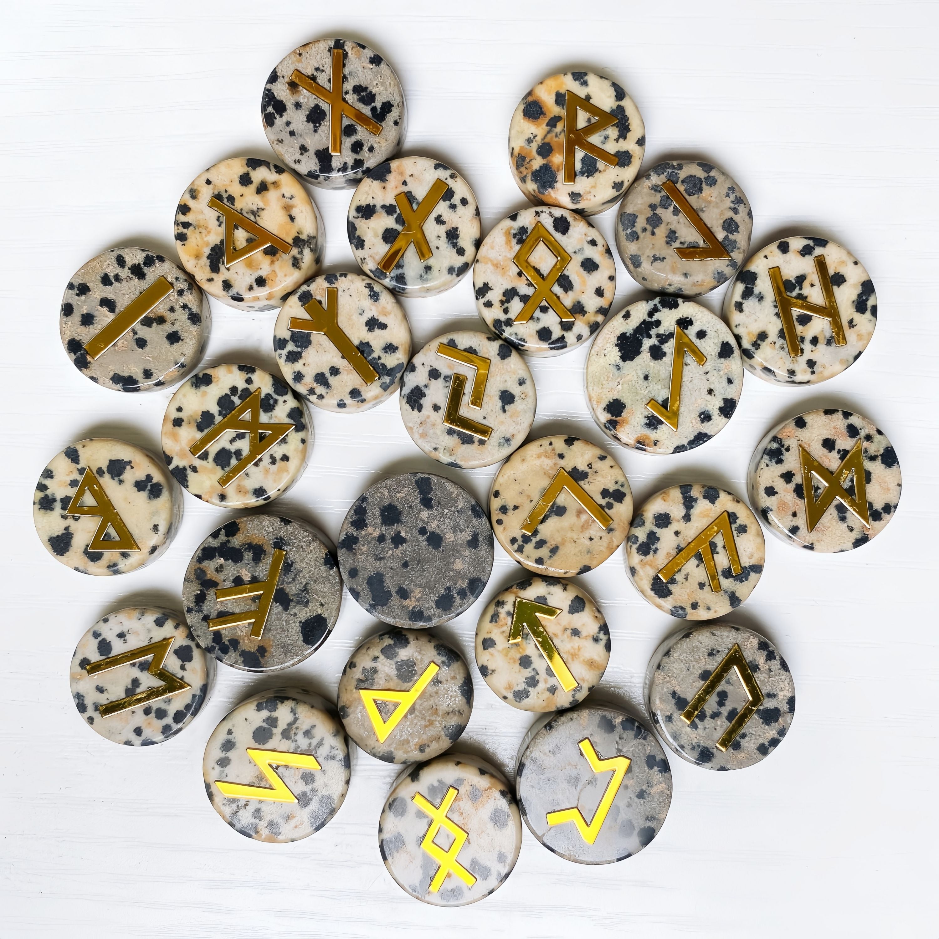 Futhark Stones — Símbolos Sagrados de Sanación y Protección