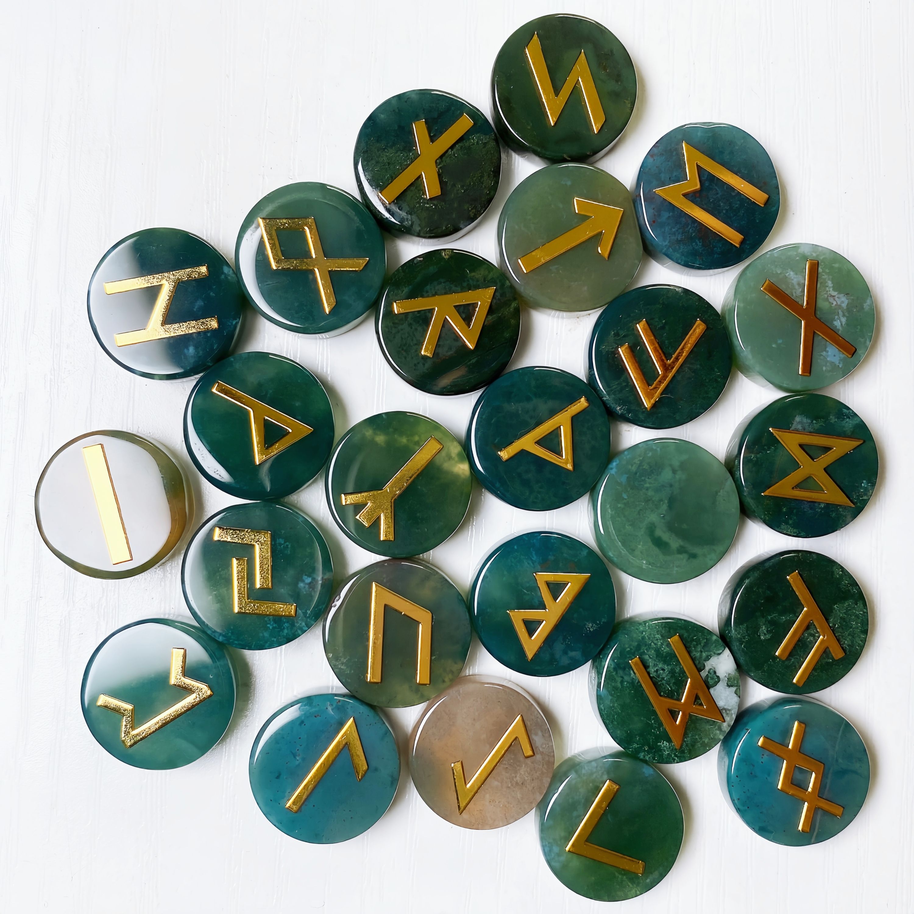 Futhark Stones — Símbolos Sagrados de Sanación y Protección