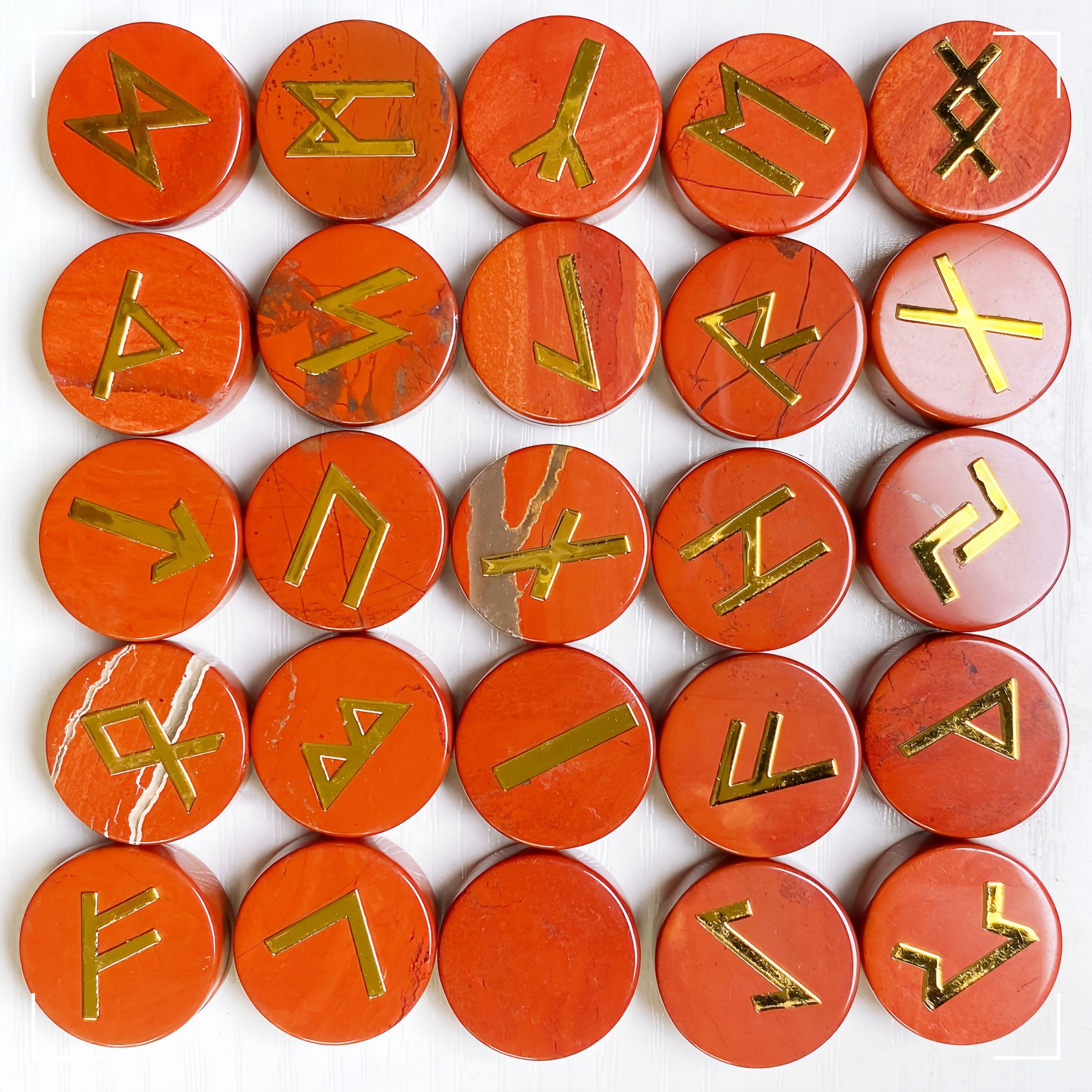 Futhark Stones — Símbolos Sagrados de Sanación y Protección