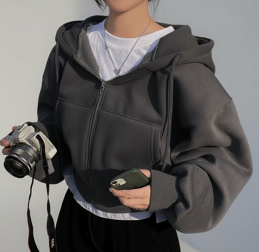 Nueva Flow Hoodie – Corta, Forrada y Sofisticada para el Día a Día