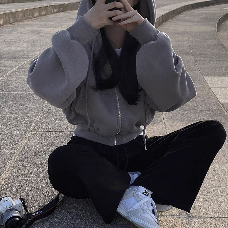 New Flow Hoodie – Cropped, Lined, and Sophisticated for Everyday Wear