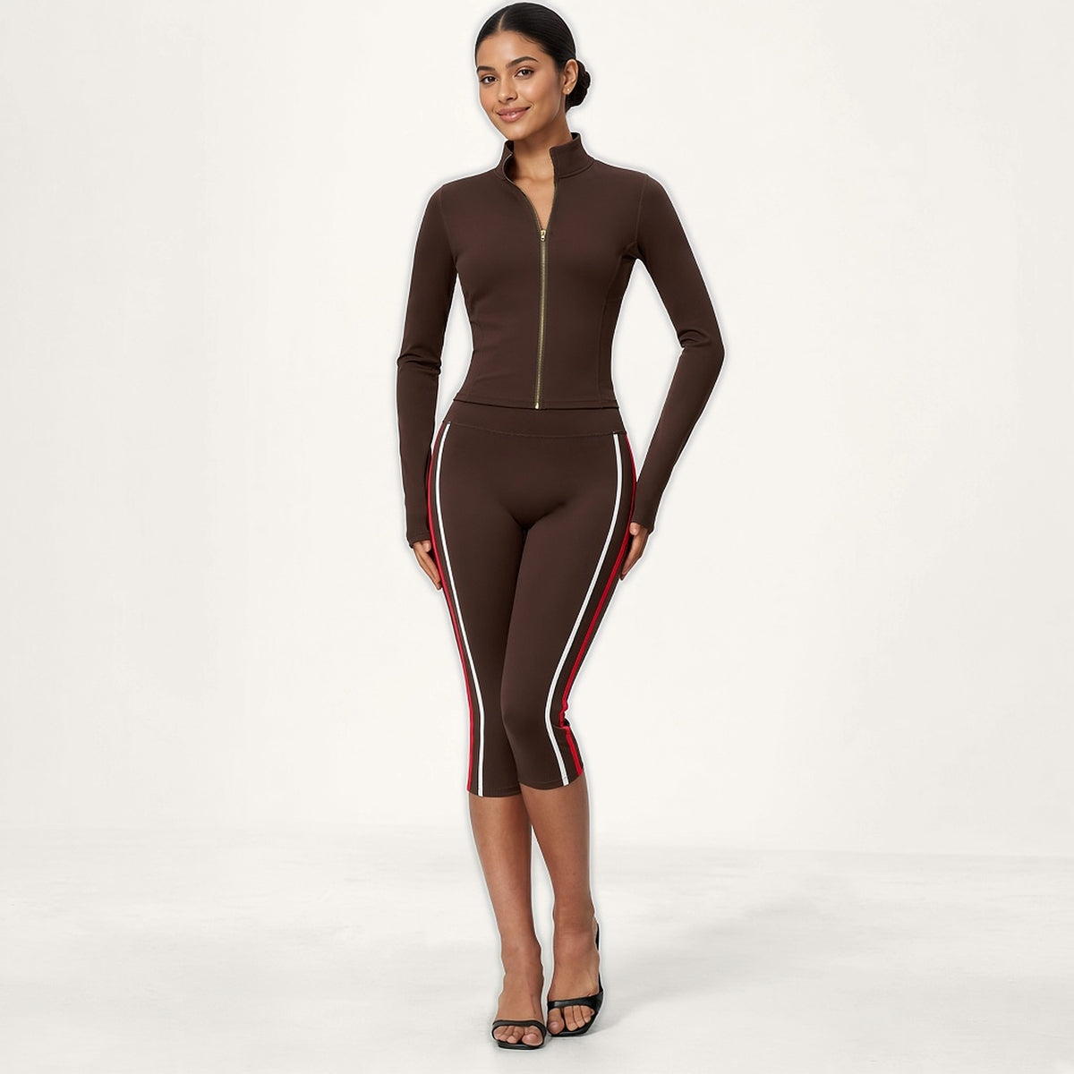 Conjunto Chaya Castanho Café · Casaco + Corsários