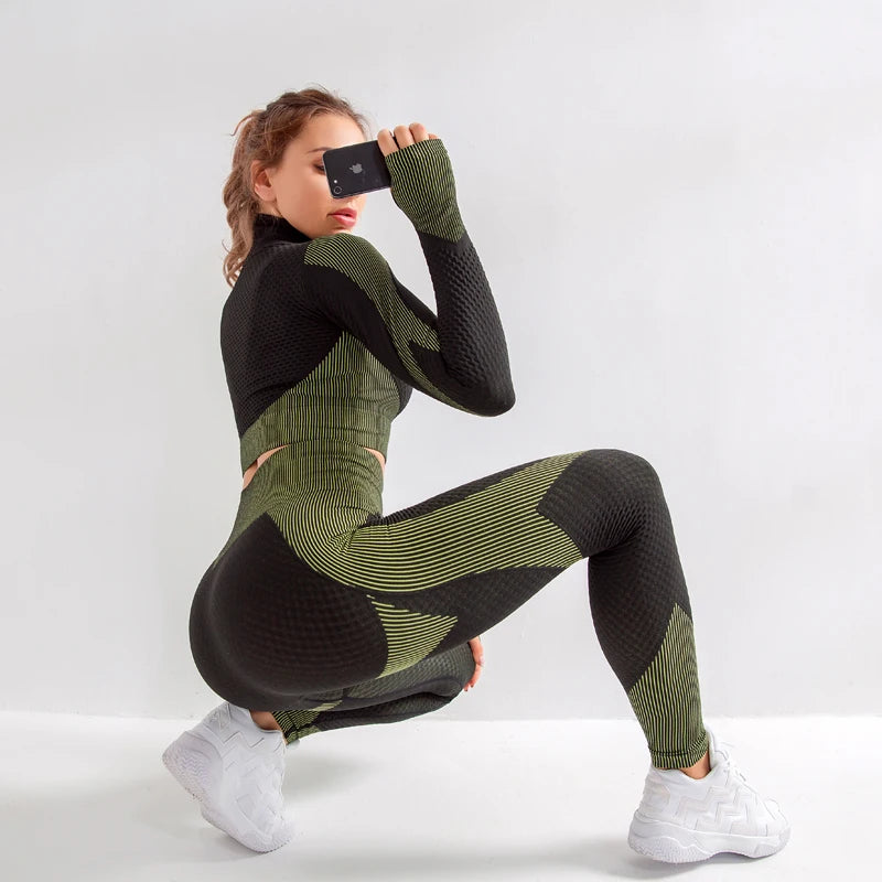Eternal Flow Set – Seamless Yoga Set 2/3 Pieces 