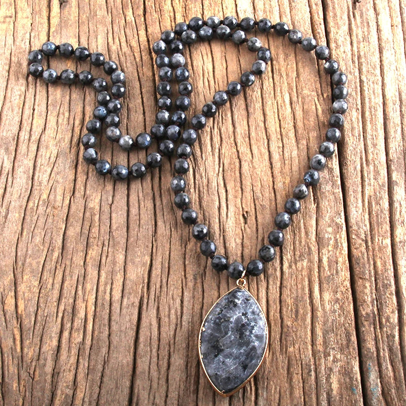 Gaia Spirit Necklace – Harmonia da Natureza