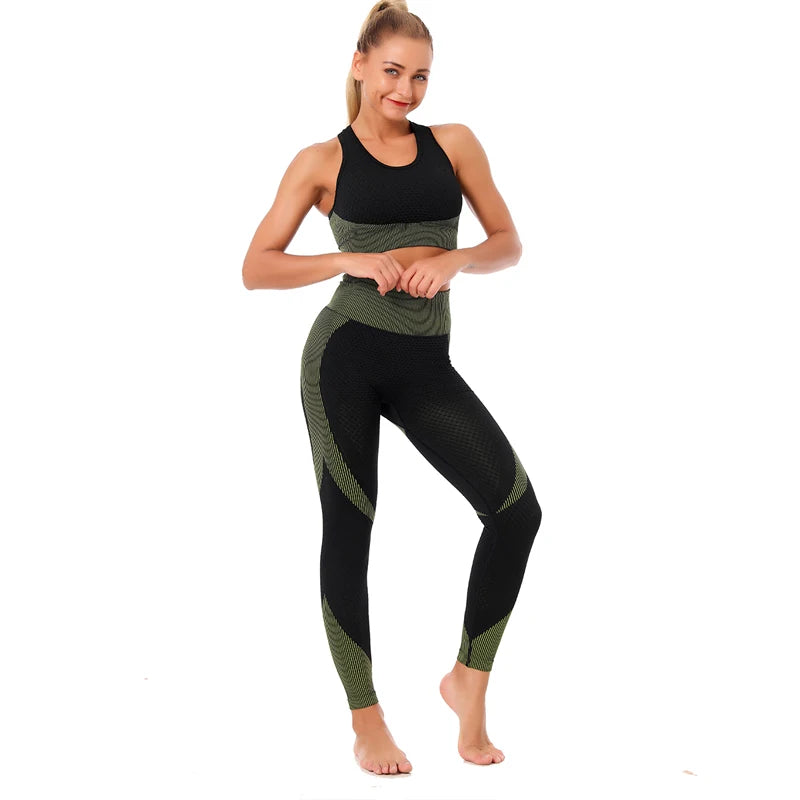 Eternal Flow Set – Seamless Yoga Set 2/3 Pieces 