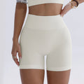 Ribbed Sculpt Shorts – Calções de Yoga de Cintura Alta para Movimento Consciente