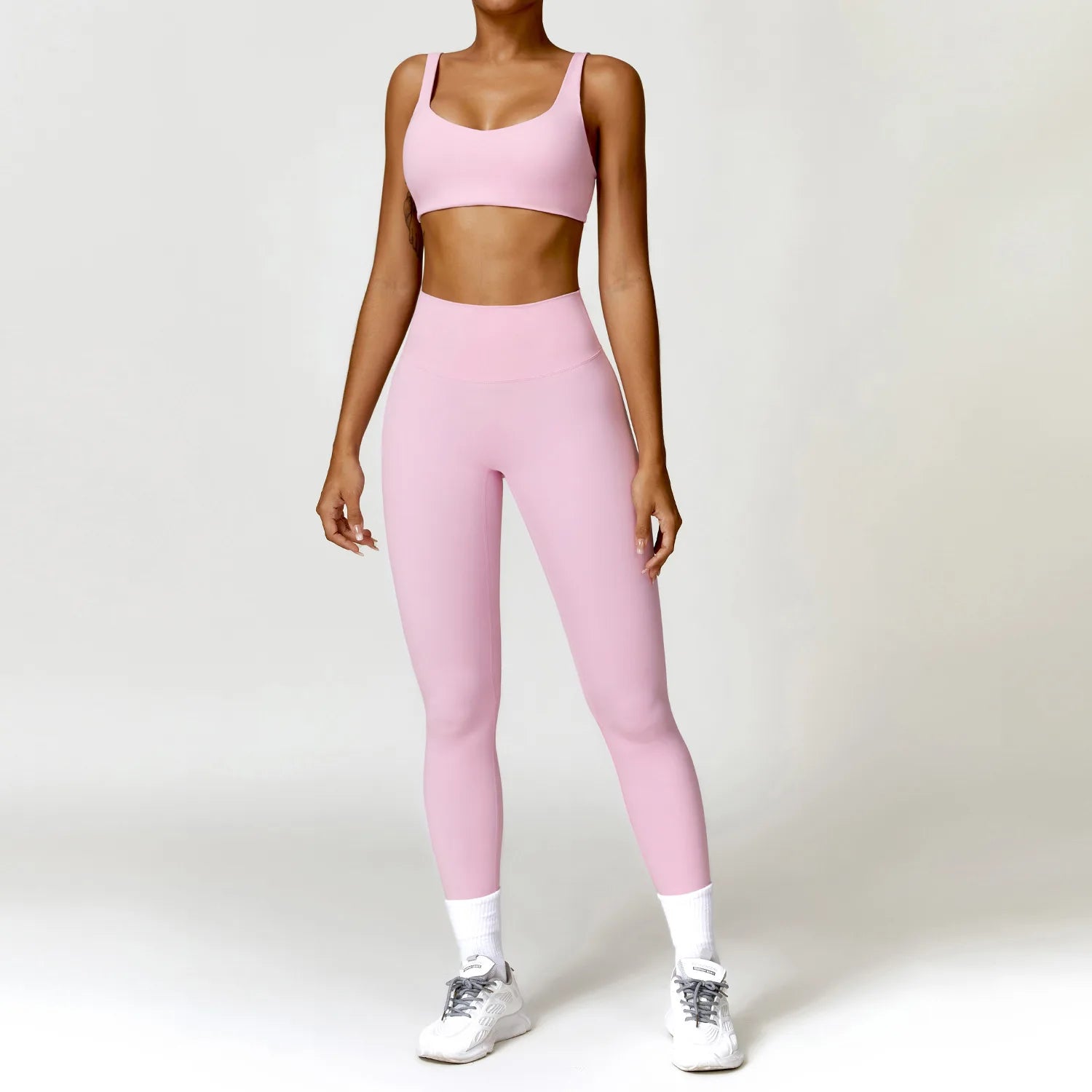 NirvaFit – Pantalones de Yoga Slim para Energía y Estilo Natural