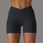 Bindu Curve – Shorts with a V-shaped waist and body focal point.