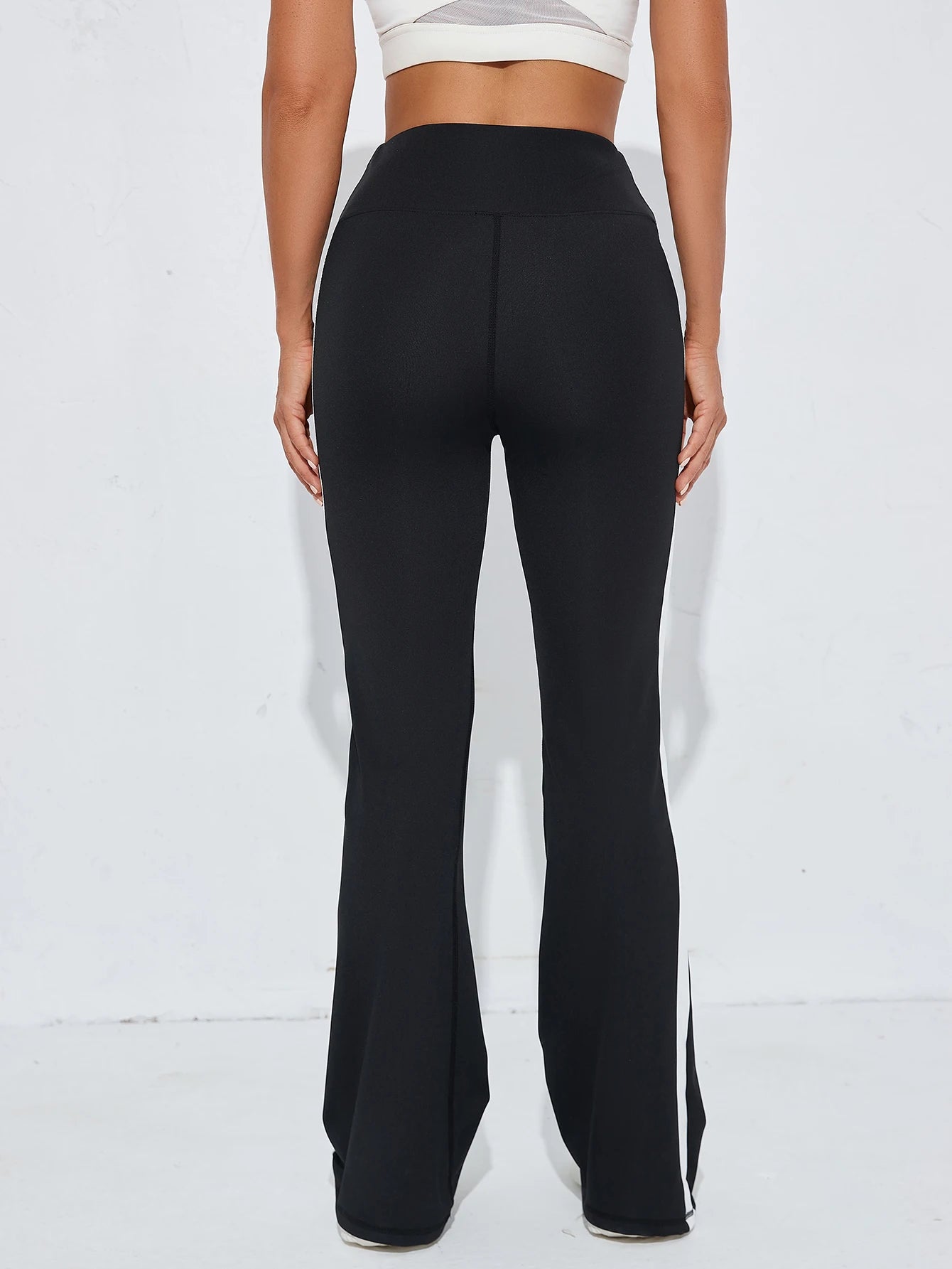 Pantalones Ameya Bell – energía que se expande con suavidad