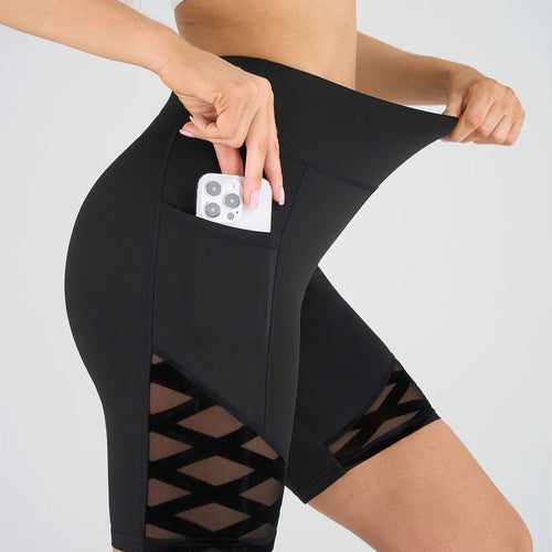 Lotus Cross Shorts – Equilibrio y Estilo