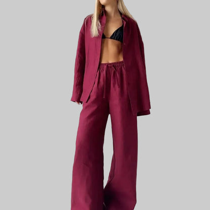 Silk Motion Set – Fluidity and Femininity