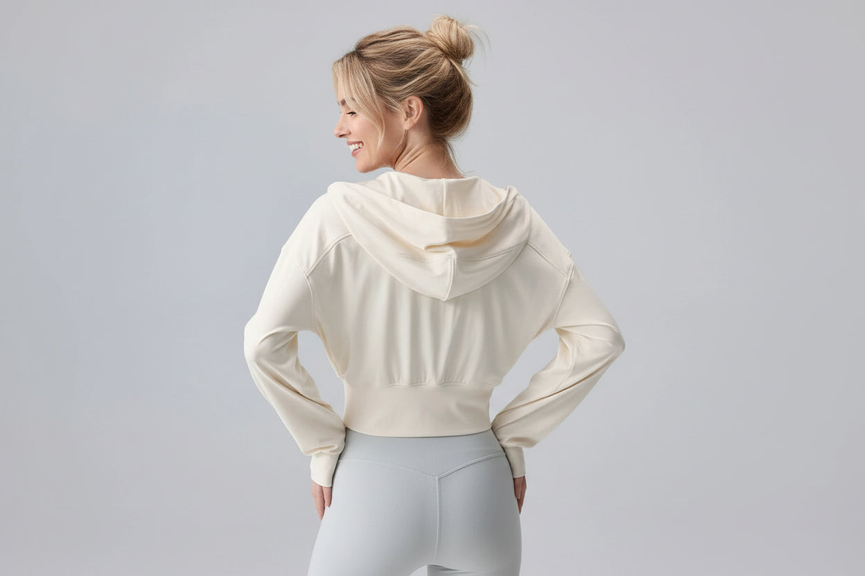 Nira Jacket – Silence in Motion