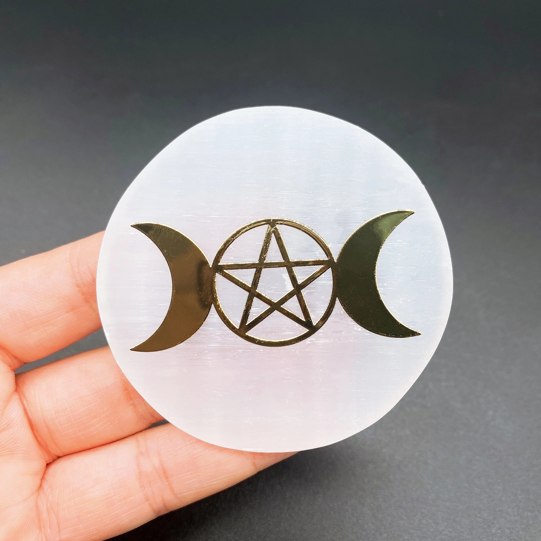 Plato de Selenita Nura – Luz y Purificación