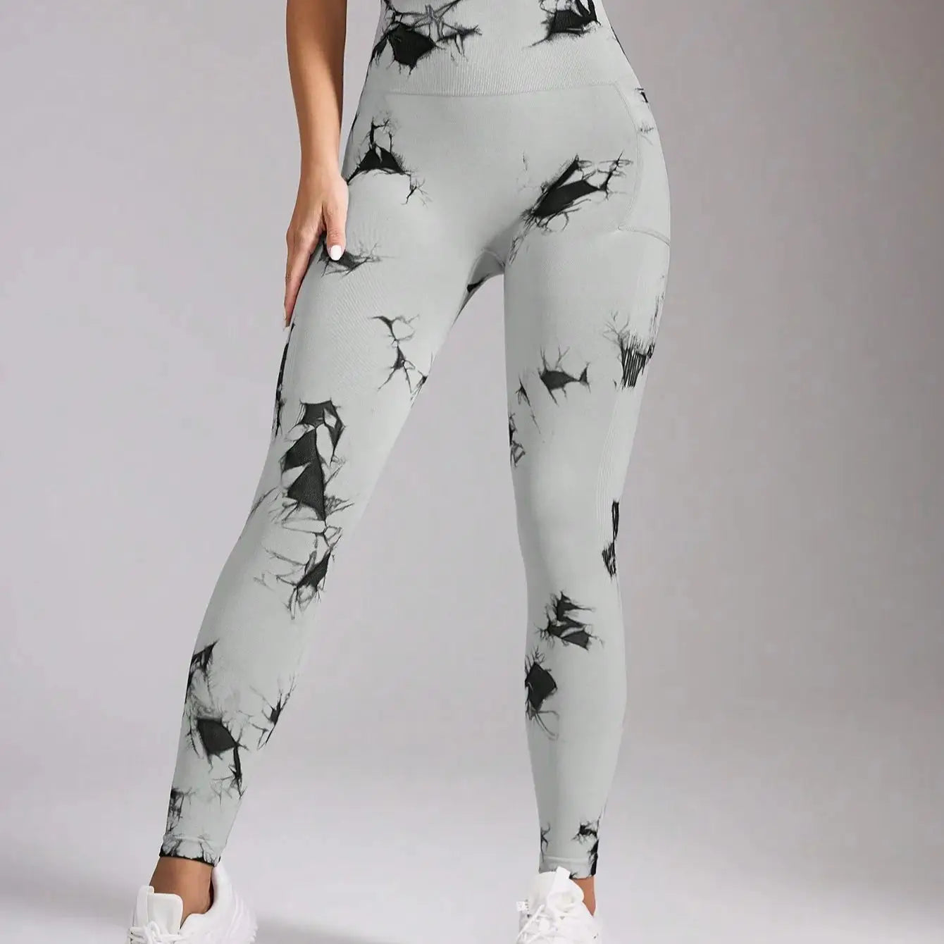 Aura Motion Leggings – Energy and Style for Yoga and Fitness