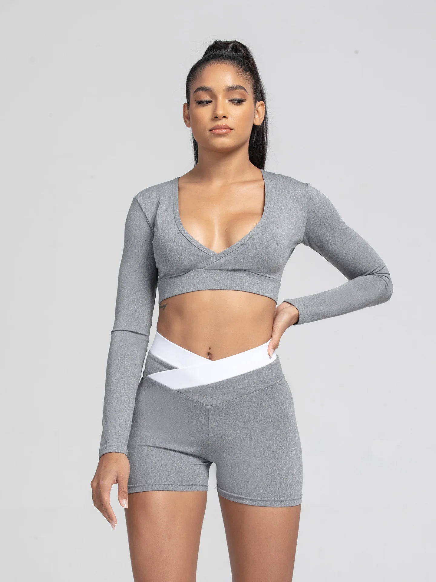 Top Still V – Silence with Presence