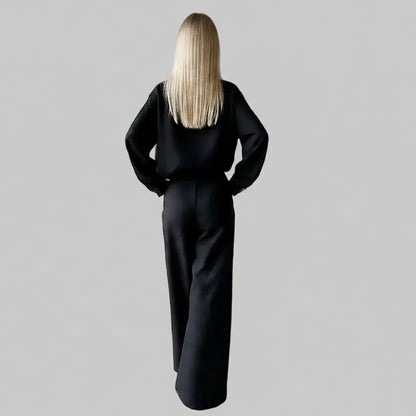 Silk Motion Set – Fluidity and Femininity